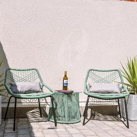 Bootham Row Hideaway 公寓 *